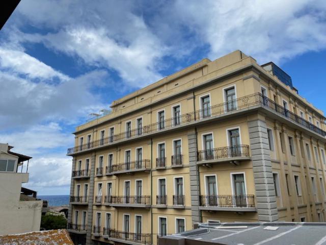 Kentia Modern/Artistic City Apartment Heraklion  Ngoại thất bức ảnh